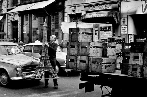 Paris, 1966 © Elliott Erwitt - Magnum Photos .jpg